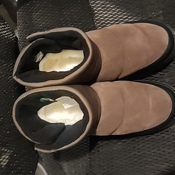 UGG CLASSIC KLAMATH MINI SUEDE TEXTILE WATERPROOF BURNT CEDAR SIZE 8 - Picture 2 of 6